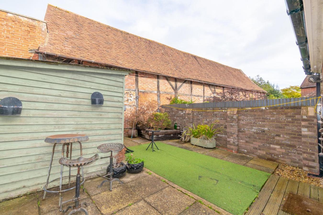 Stylish 2 Bedrooms Cosy & Bright Cottage, Pet Friendly, Sleeps 5, Titchfield Village - Summer Special Offer!! - By Blue Puffin Stays Eksteriør billede