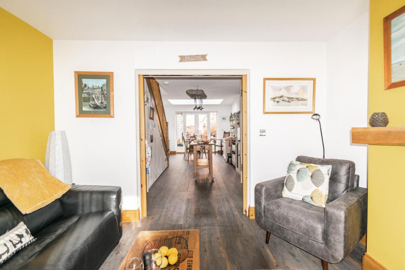 Stylish 2 Bedrooms Cosy & Bright Cottage, Pet Friendly, Sleeps 5, Titchfield Village - Summer Special Offer!! - By Blue Puffin Stays Eksteriør billede
